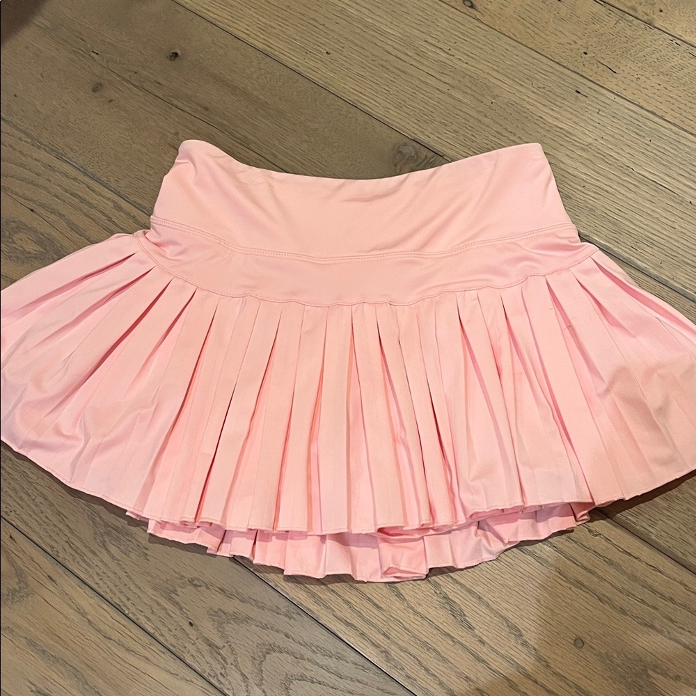 Pink gold hinge skirt